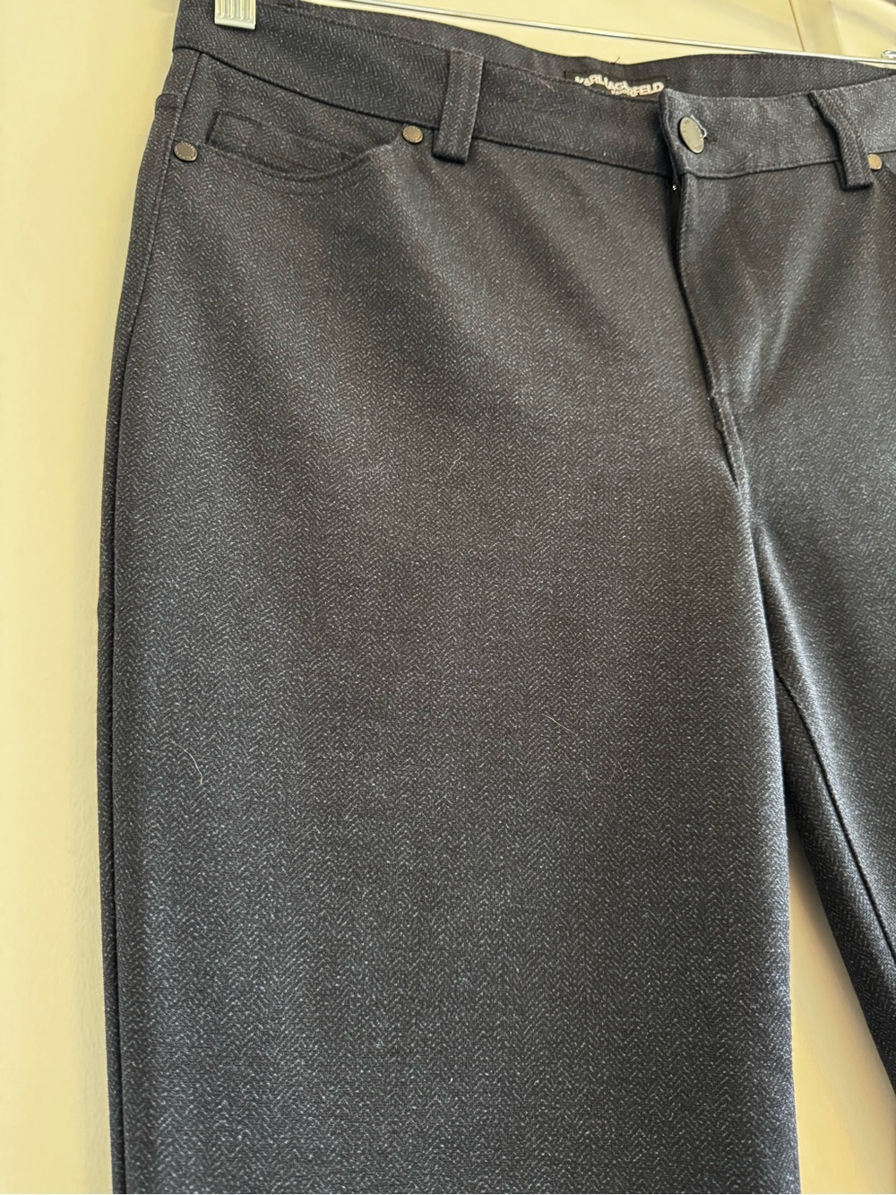 Karl Lagerfeld Paris Textured Knit Slim Ankle Dress Pants Size 10